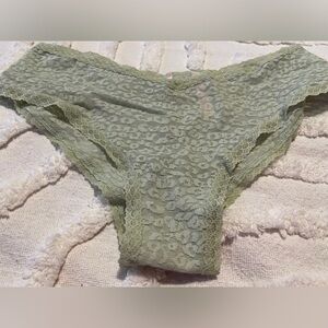 PINK by Victoria’s Secret Green Lace Cheetah cheekster panties size XL